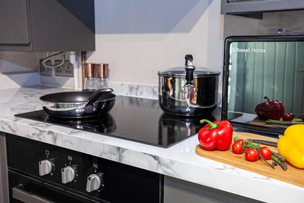 Fabulous Newly Refurbished Apartment - Great Links Бери Экстерьер фото